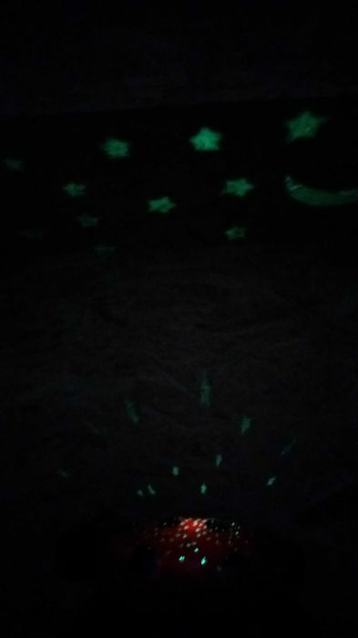 Joaninha Projetor musical noturno Bebé Glow Pillow