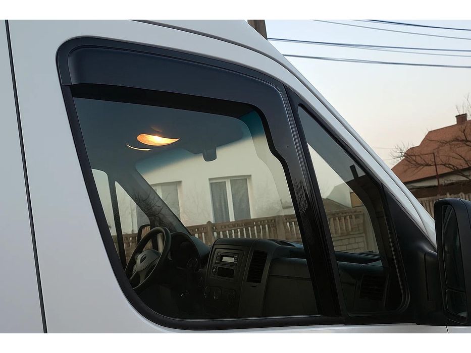 Mercedes Sprinter W906 2006-2018 рр. Вітровики клеючі (2 шт, HIC)