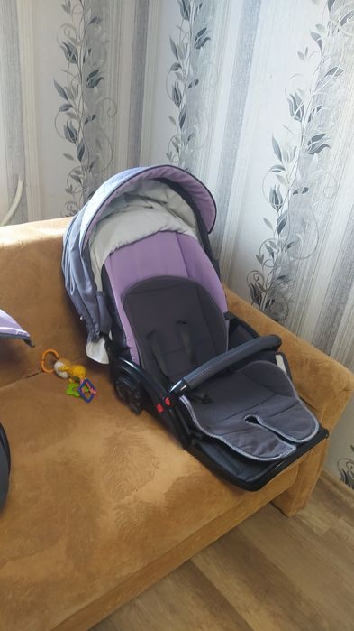 Продам дитячу коляску