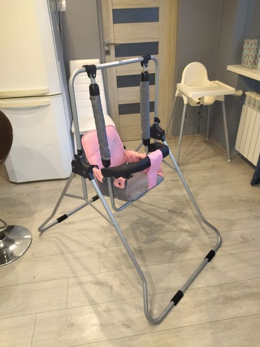 Huśtawka wolnostojąca Luna mało używana.