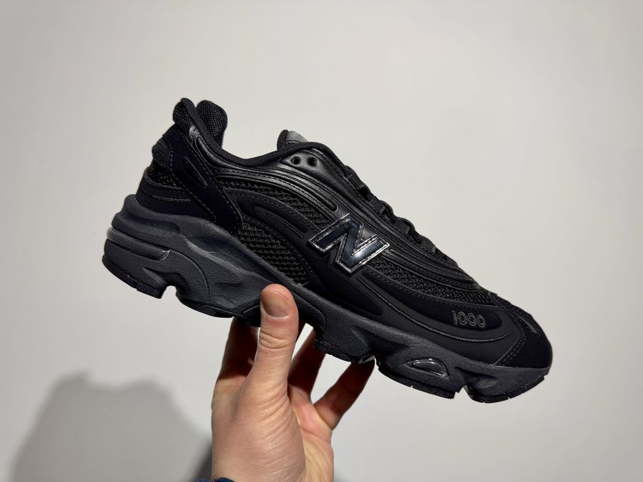 Кросівки чоловічі New Balance 1000 M1000B