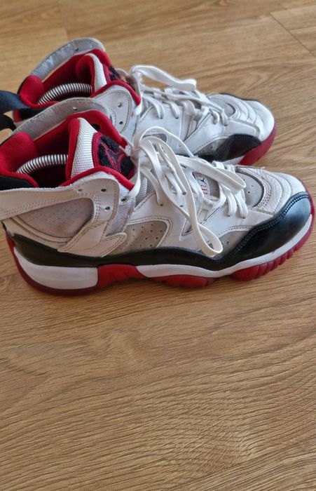 Buty sportowe Jordan rozmiar 39