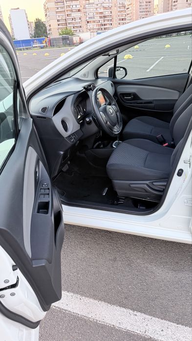 Продам Toyota Yaris