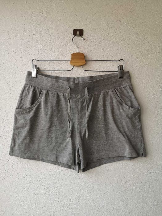 Calções cinzentos Esmara, tamanho M 40/42