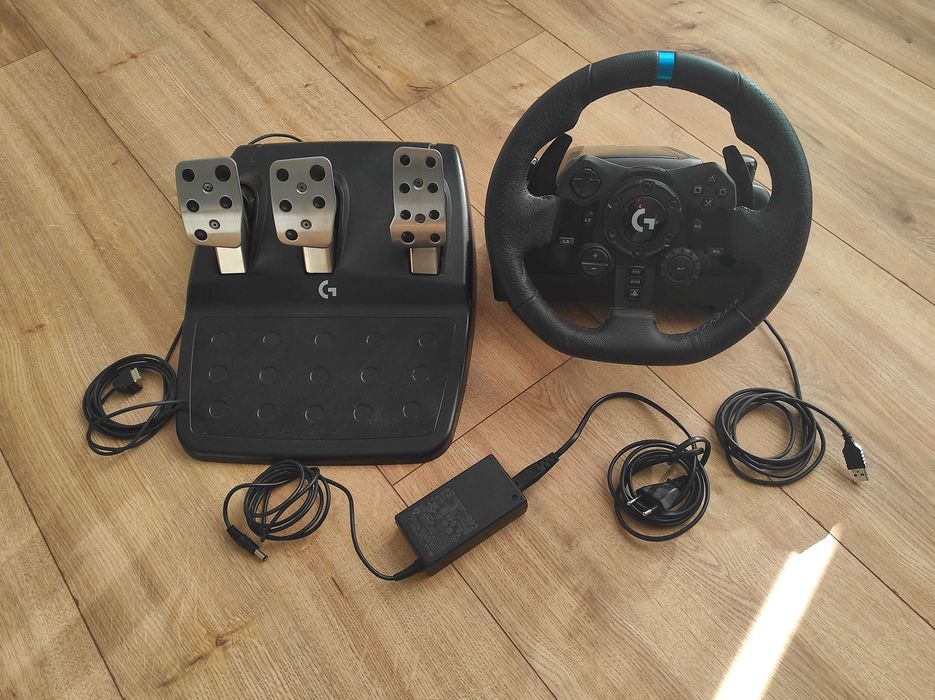 Logitech G923 kierownica i pedały | PACZKOMAT
