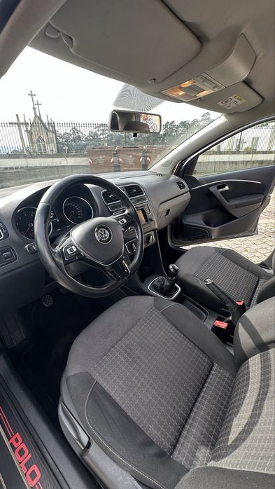 Volkswagen Polo 1.0 Comfortline (2016)