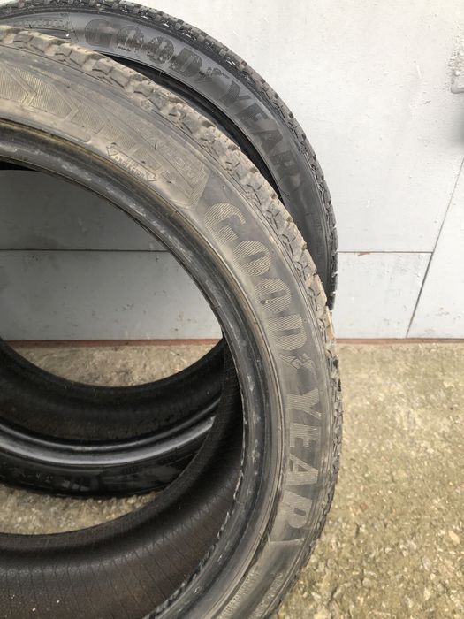 Автошини зимові  R 17