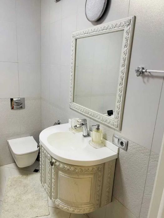 Продам 2-к квартиру (70м2) с ремонтом в ЖК Днепровская Брама