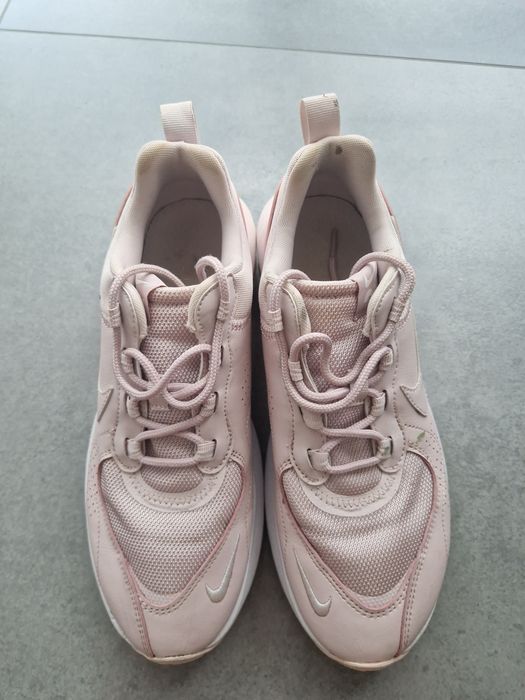 Buty sportowe nike
