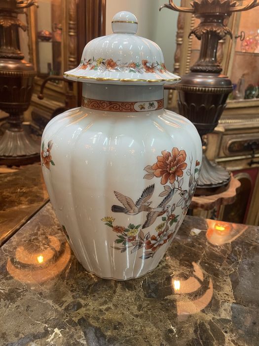 Pote Castanheira da Vista Alegre Magnólia