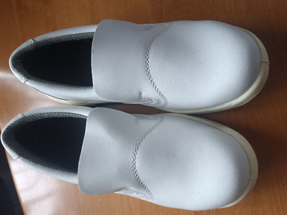 Buty białe ciężkie roz 39