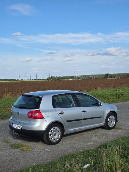 Samochód Golf 5 1.4