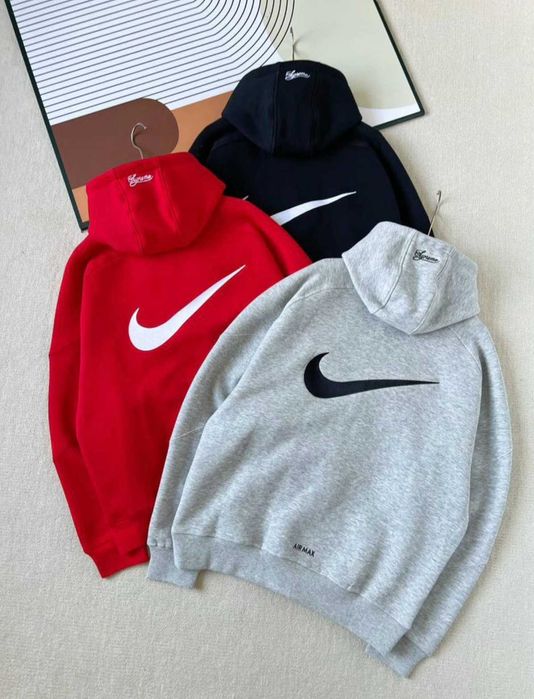 Fatos de treino novos