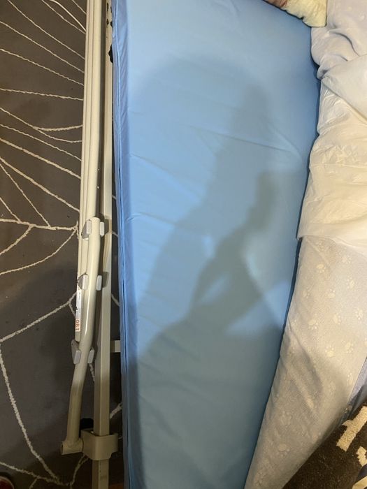 Cama articulada elétrica + colchão + grades