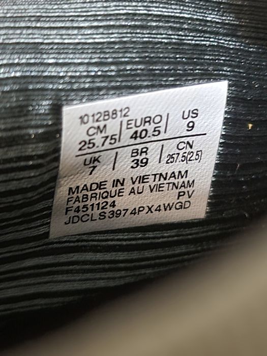 Оригінал 100% професійні жіночі кросівки asics nimbus 27 eur 40.5