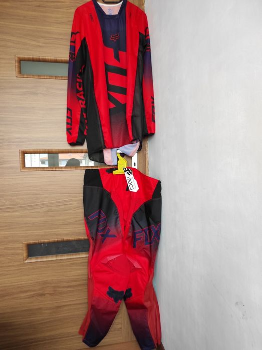 Strój Fox 180 bluza L spodnie 32