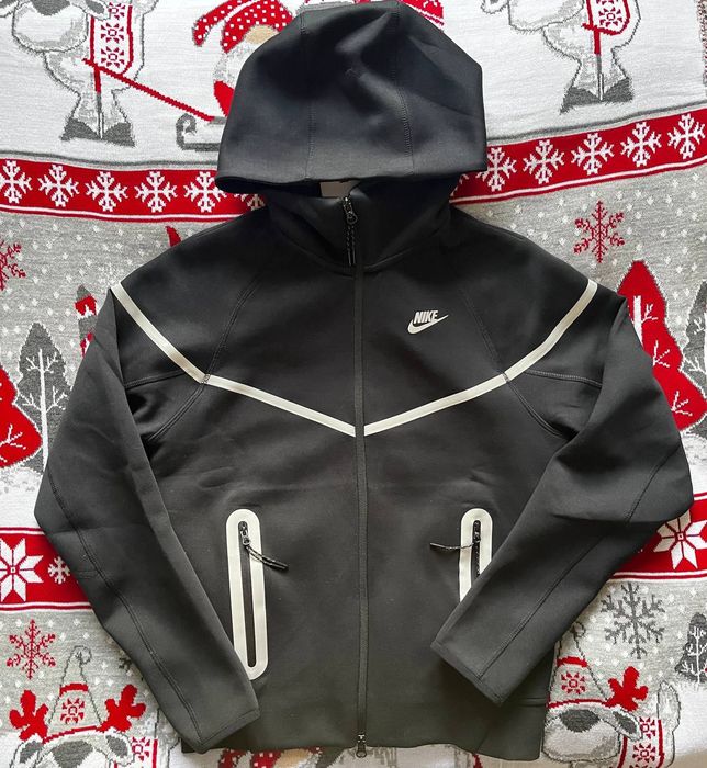 Nike tech fleece reflective