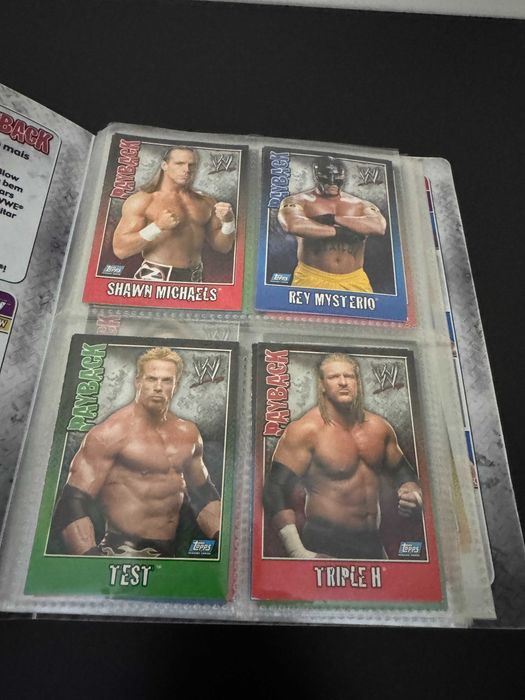 Caderneta e cartas WWE Payback da Topps e Record