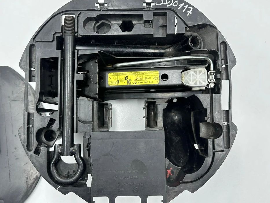 Kit / Conjunto Ferramenta - Renault Clio III (2007)