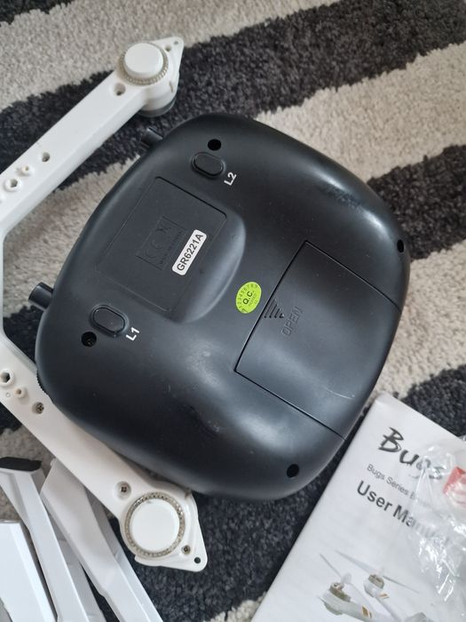 Dron -Bugs 3 Pro GPS  nie wiem czy sprawny .