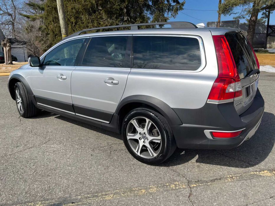 Volvo XC70 T6      2015