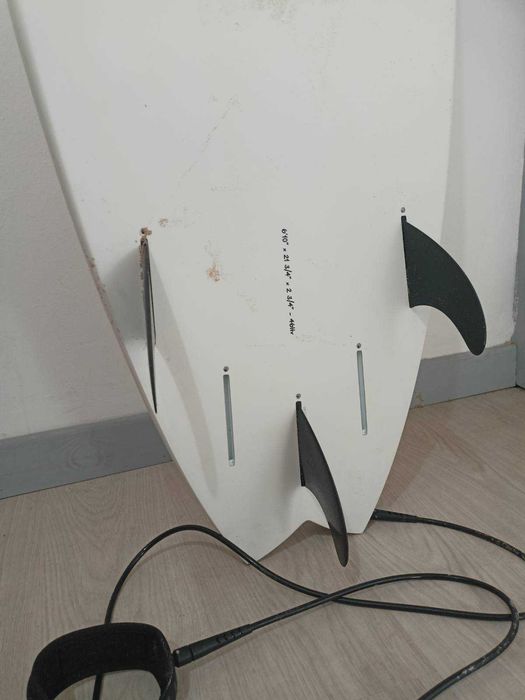 6’10 Fish Surfboard 46L / Prancha Fish