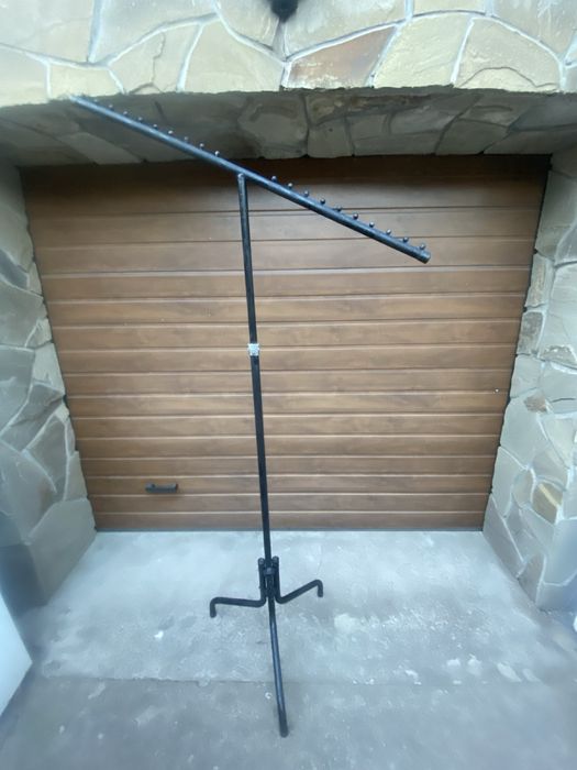 Стойка для одежды, металлическая.Стойка-флейта.