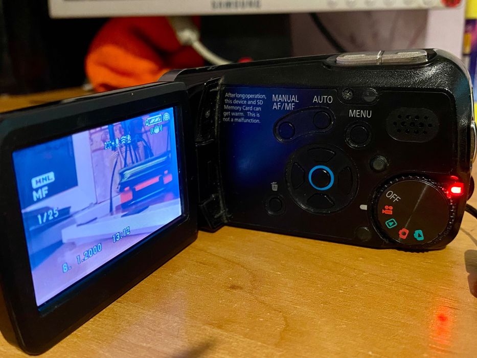 Відеокамера Panasonic SDR-S7