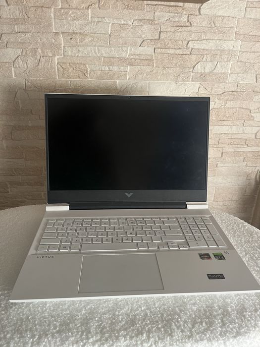 Portatil HP Victus