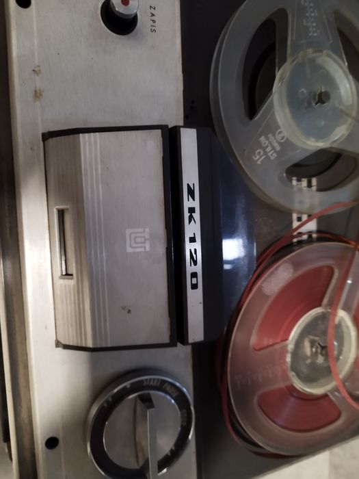 Magnetofon Grundig plus szpule