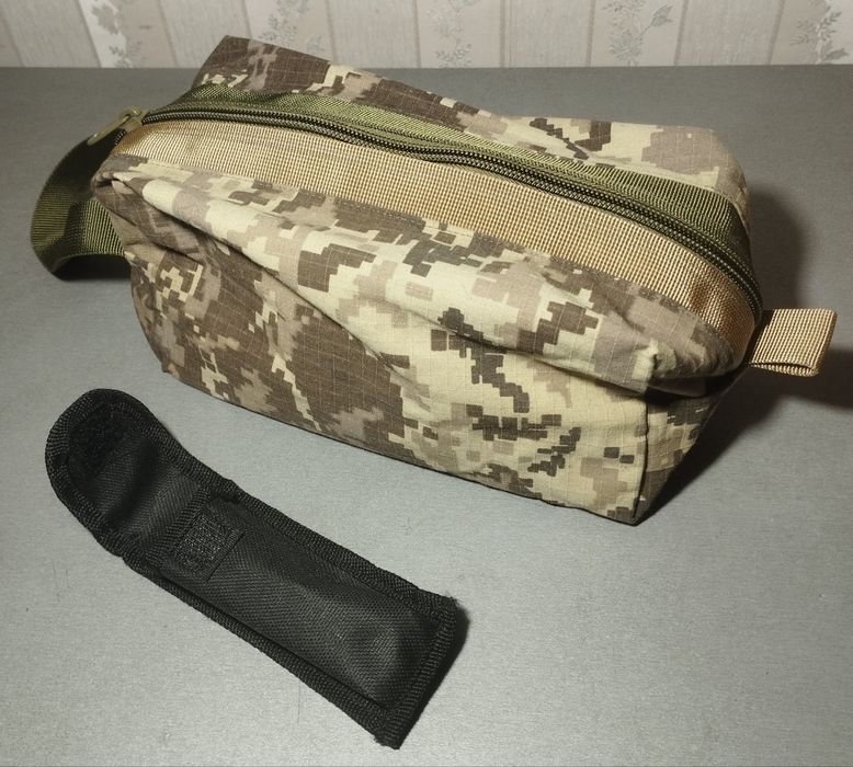 Фуражки, шапки, сумки, погоны, новые и винтаж