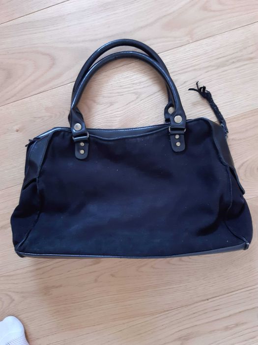 Torebka z rączkami czarna "ala" zamsz