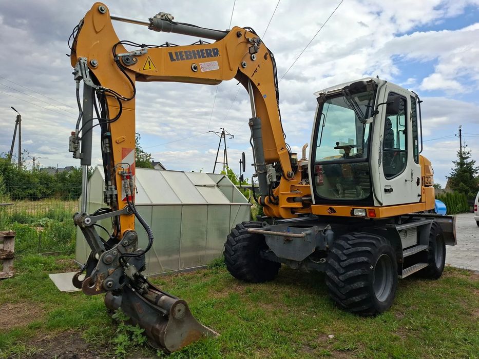 Liebherr A309 LITRONIC  Koparka kołowa LIEBHERR A309 LITRONIC 2012r. 3 łyżsp owadzona stan bdb