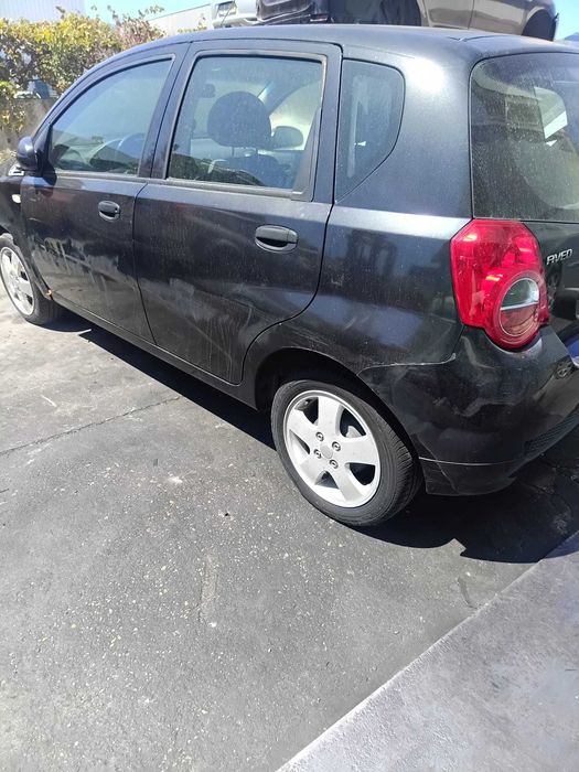 Chevrolet Aveo de 2009 vendido às peças