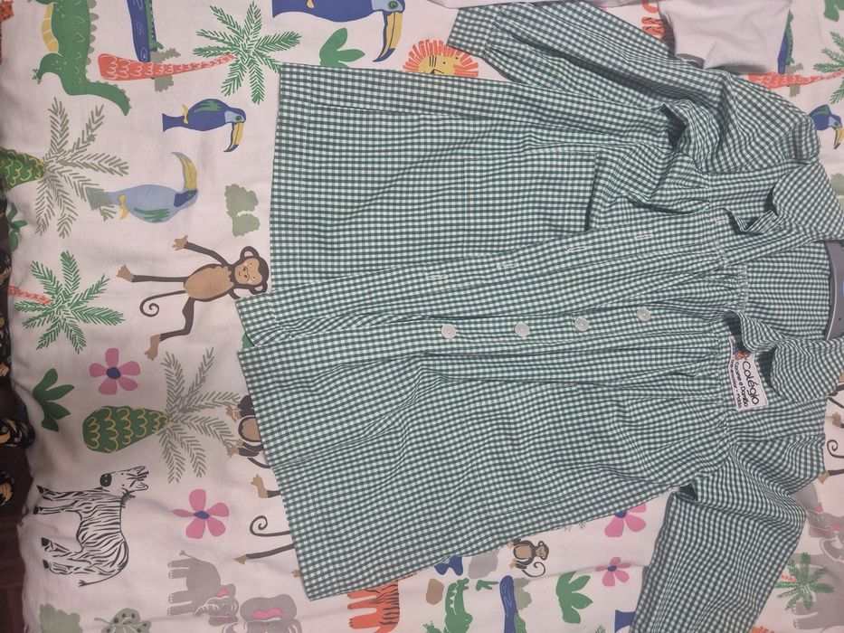 Vendo bata e t shirt  e Panamá  colegio cosme Damião