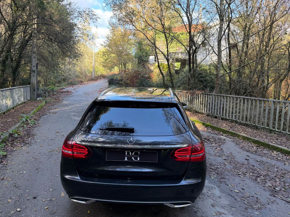 Mercedes C300de Híbrido/Diesel 117mil kms/IVA DEDUTIVEL