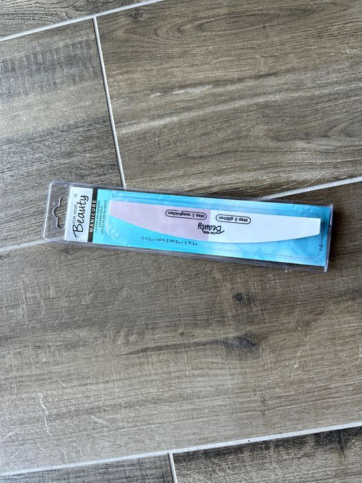 Sprzedam pilnik do paznokci Rossmann