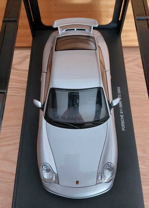 Porsche 911 996 GT3 2003 AUTOart 1:18