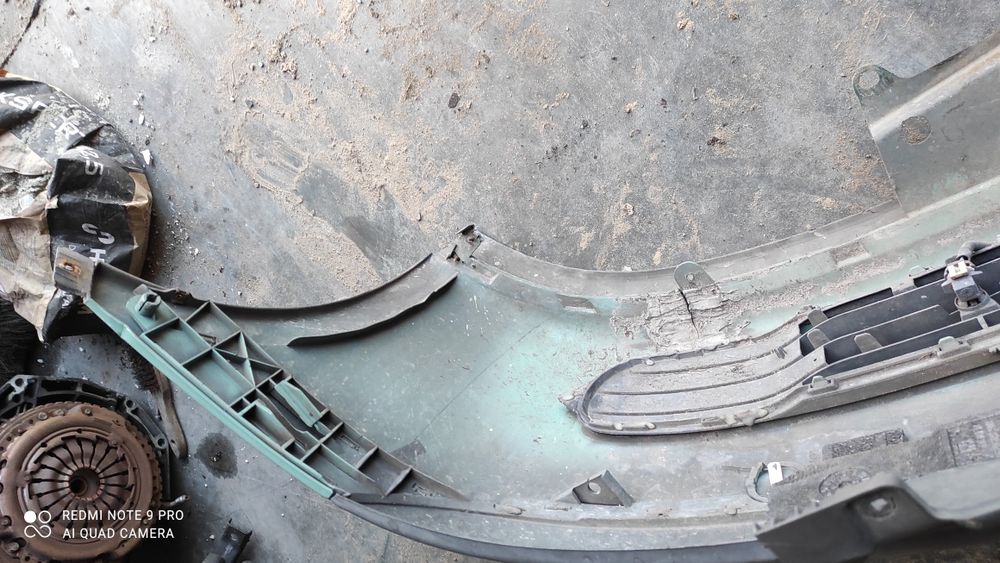 Opel Corsa C zderzak przedni