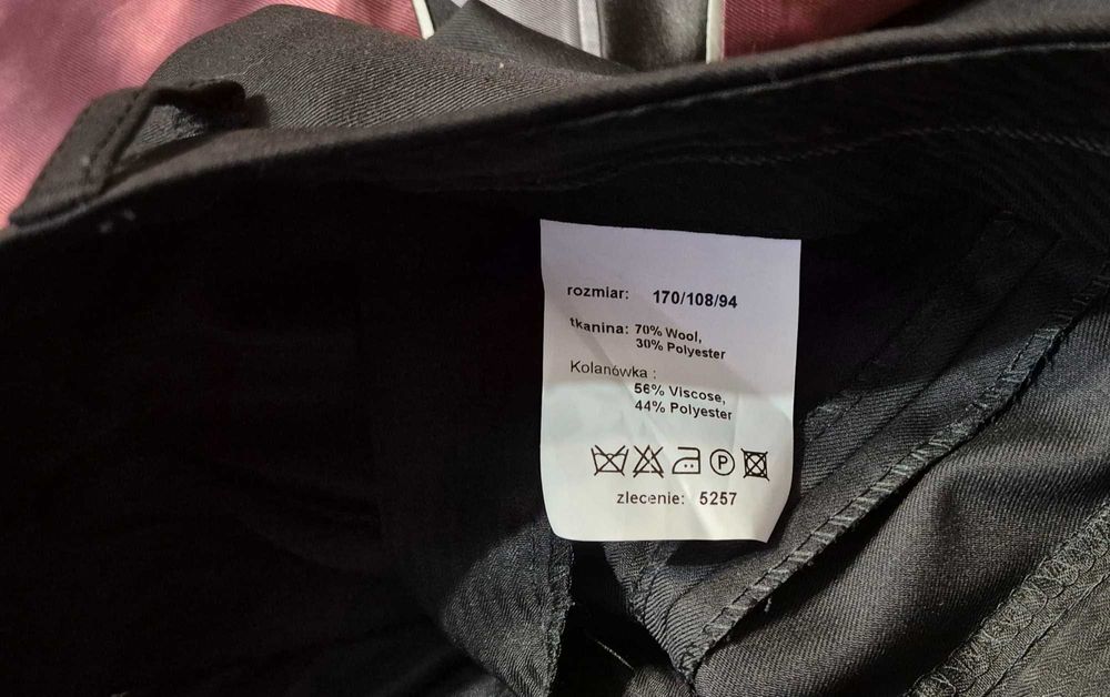 Czarny garnitur smokingowy ślubny spodnie marynarka gratisy 170/108/94