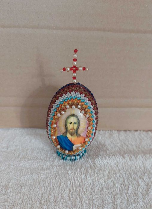 Яйца оплетенные бисером