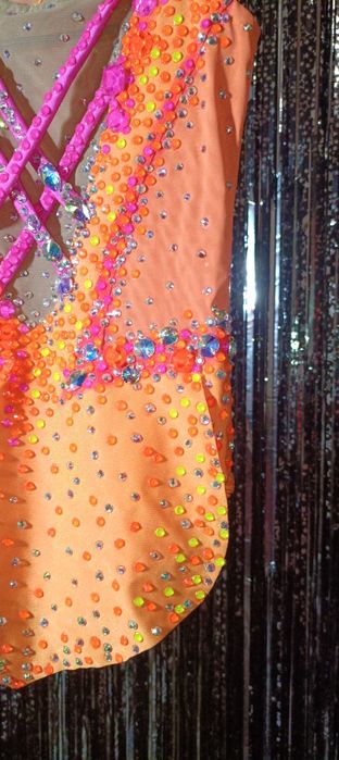 Купальники для художньої гімнастики