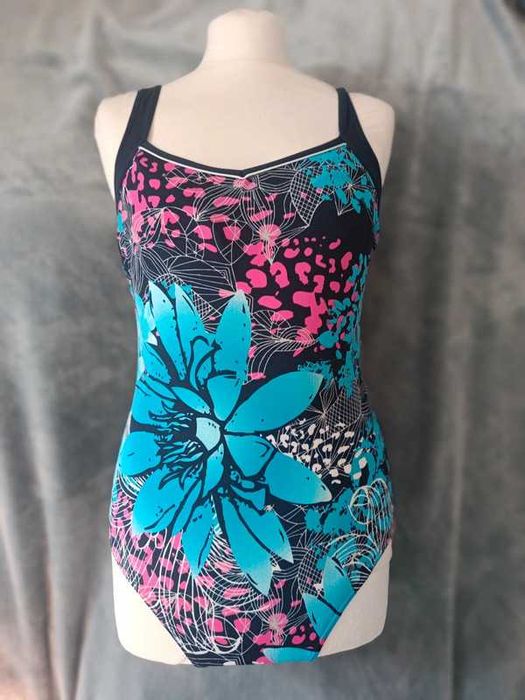 Lentiggini świetny jednoczęściowy strój 40