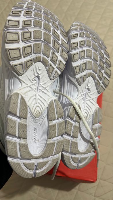 Sapatilhas Nike V5 RNR Brancas