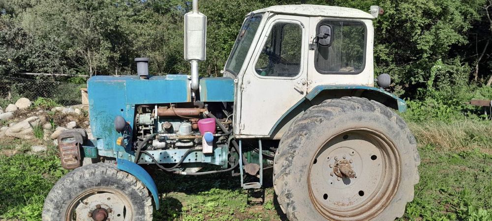 Трактор ЮМЗ 6Л з прицепом . Дзвоніть - за ціну домовимось