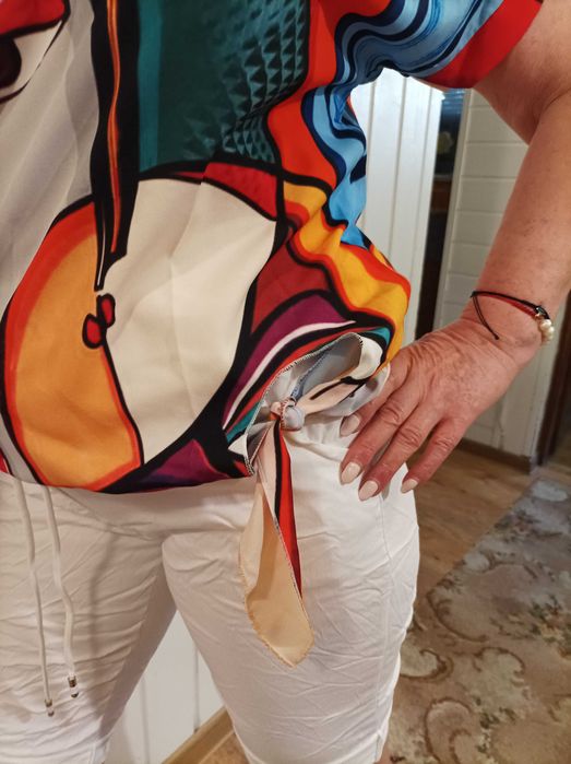 Bluzka wiązana afrykańskie twarze.