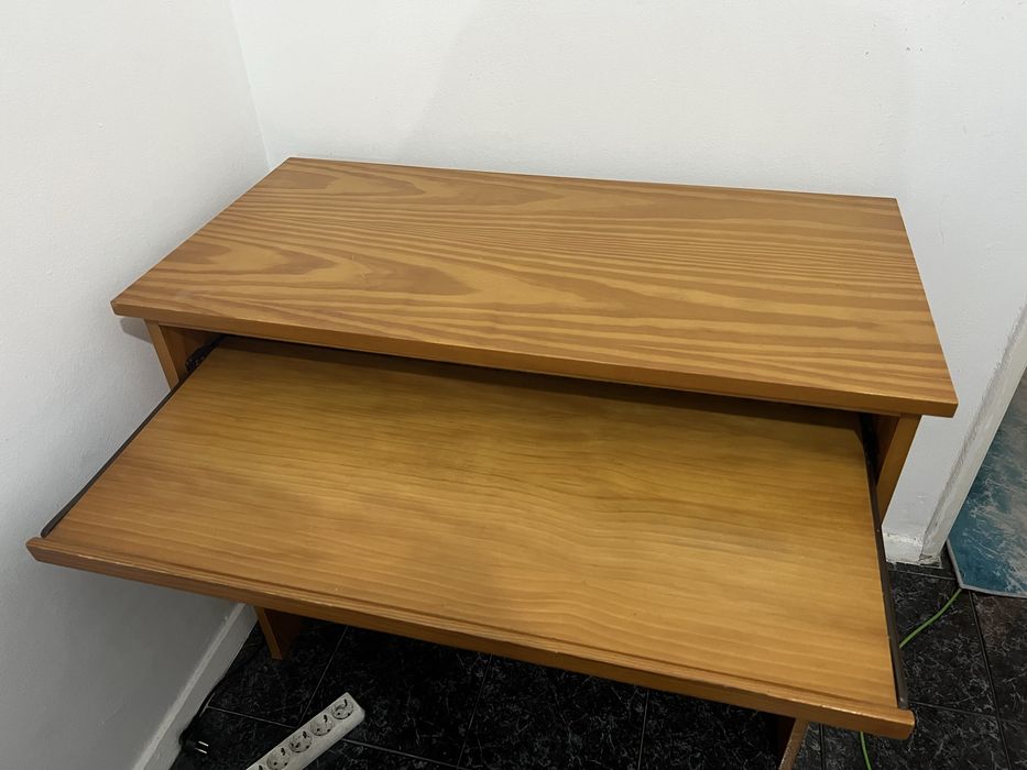 Secretaria mesa quarto