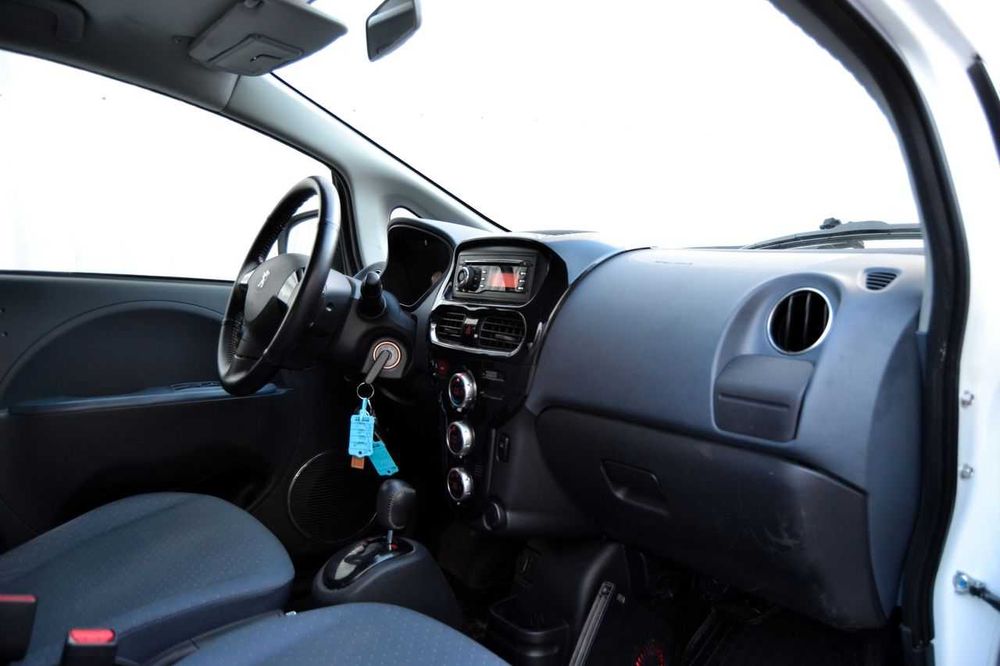 Peugeot iOn 2015 без ДТП, рідний пробіг, два комлпекти дисків і ключів