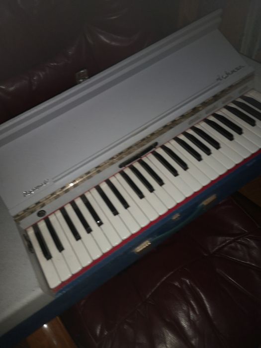 Órgão elétrico hohner organa 12