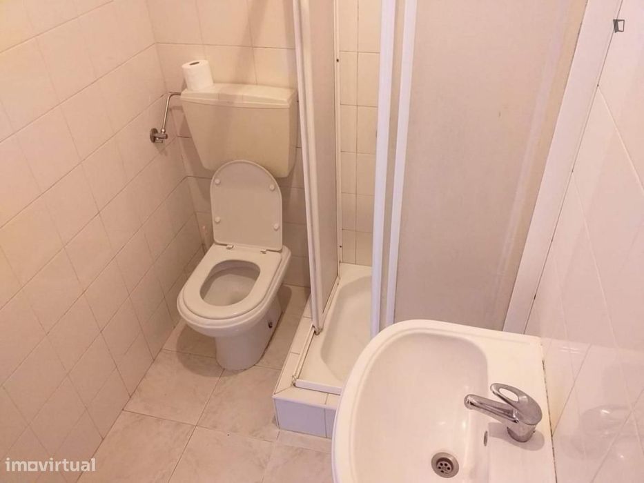 Quarto - localizado em Lisbon